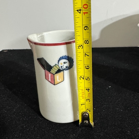 Vintage Creamer/Syrup Pitcher Shenango Restaurant Ware, 3 1/8" Tall - Picture 5 of 5